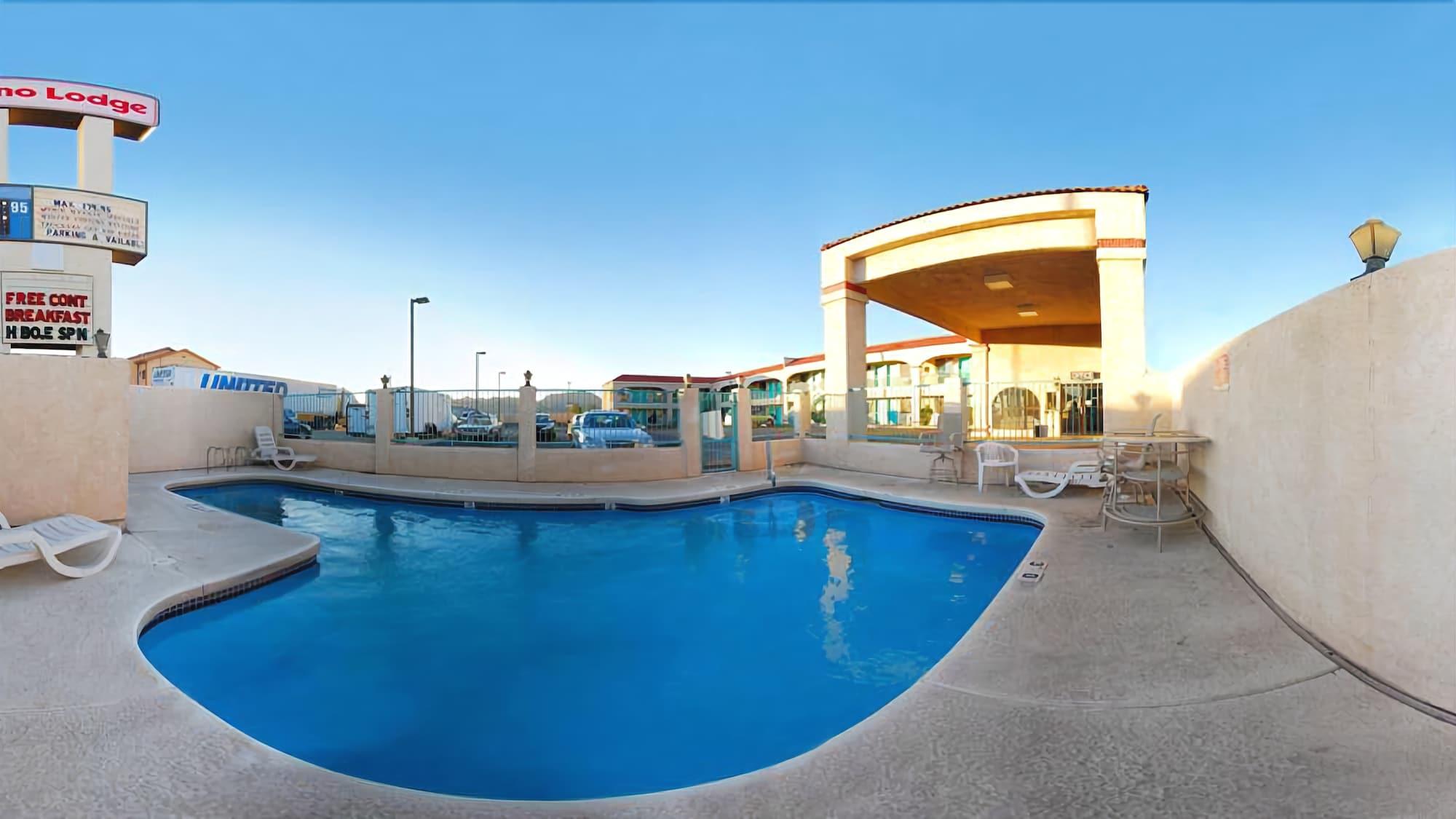Travelodge By Wyndham Kingman Esterno foto