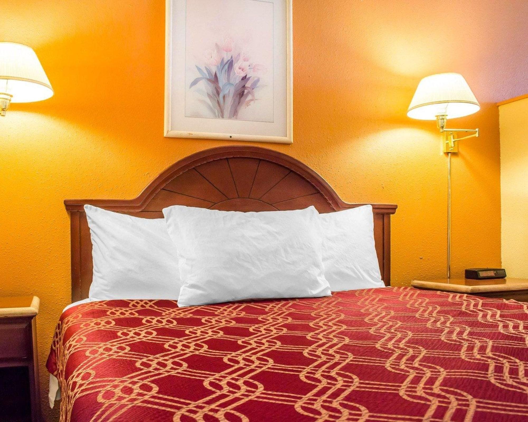 Travelodge By Wyndham Kingman Esterno foto