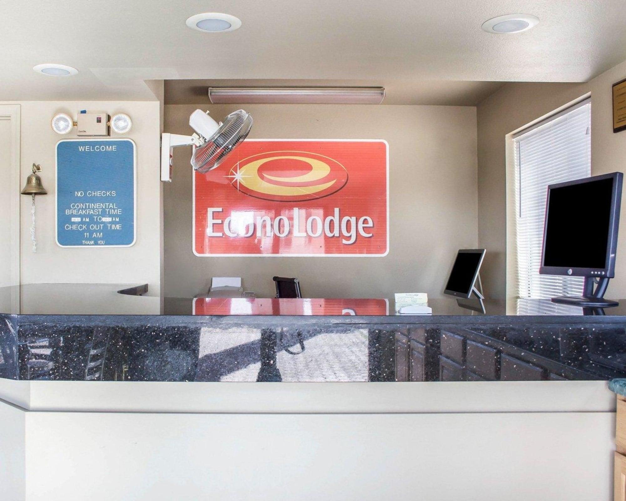 Travelodge By Wyndham Kingman Esterno foto