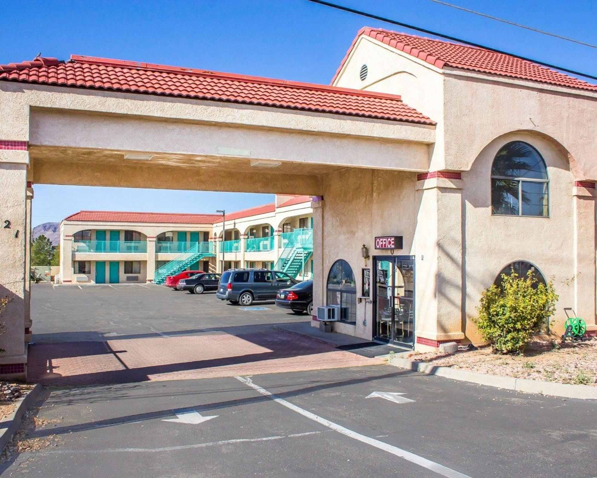 Travelodge By Wyndham Kingman Esterno foto