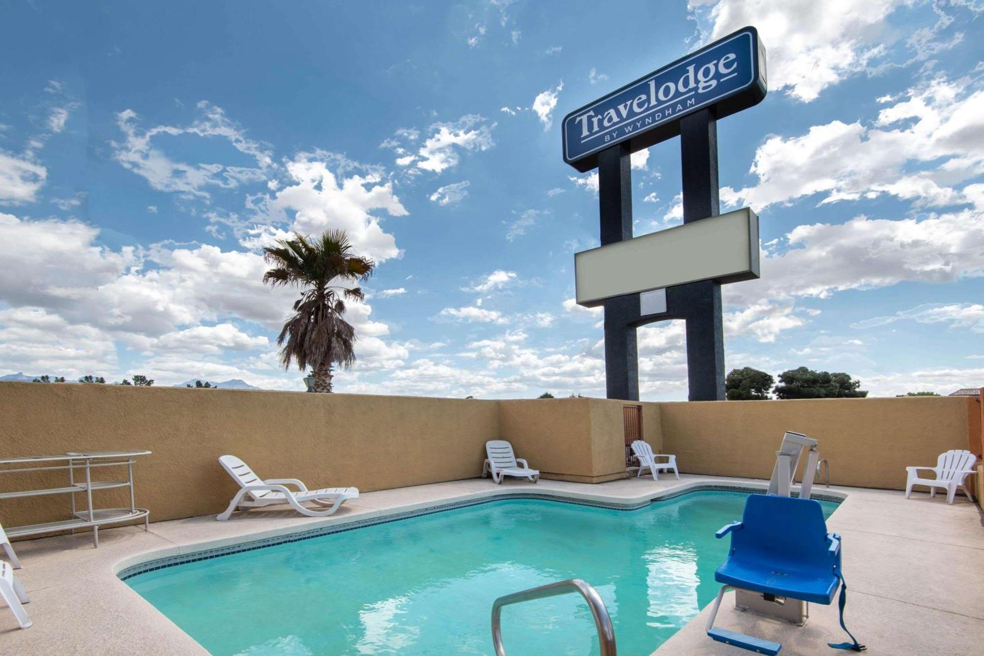 Travelodge By Wyndham Kingman Esterno foto